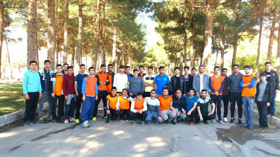 به همت انجمن ورزشی واحد دانشور همزمان با هفته تربیت بدنی و سلامت انجام شد : 
پیاده روی عمومی و نرمش گروهی دانشجویان واحد دانشور نیشابور  3