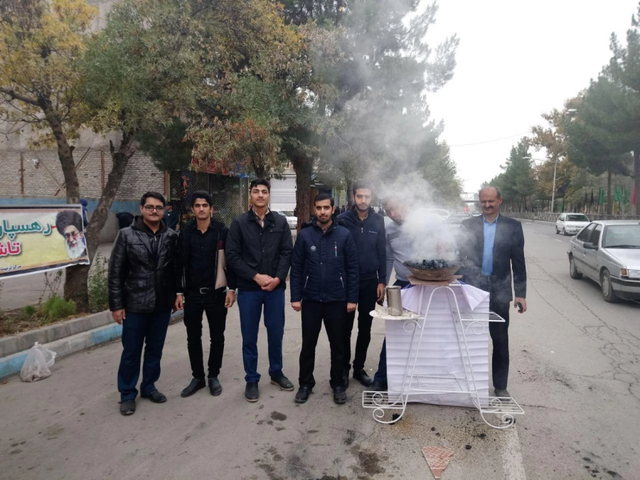 پذیرایی از کاروان جاماندگان اربعین حسینی