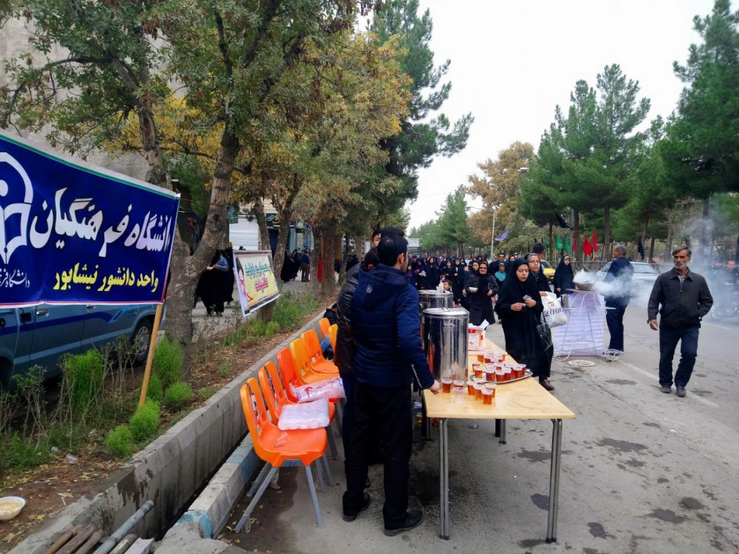 پذیرایی از کاروان جاماندگان اربعین حسینی