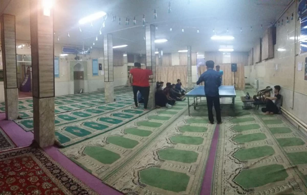 به مناسبت هفته بسیج و به همت انجمن ورزشی واحد دانشور برگزار شد : 
برگزاری مسابقات ورزشی تنیس روی میز 2