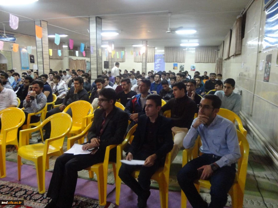 به همت اعضای شورای صنفی برگزار شد :
جشن باشکوه روز دانشجو و تجلیل از دانشجویان برتر 6