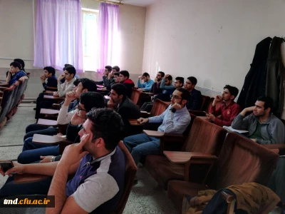 با حضور اساتید ستاد اقامه نماز برگزار شد : 
دوره آموزشی نماز ویژه دانشجویان ورودی 94