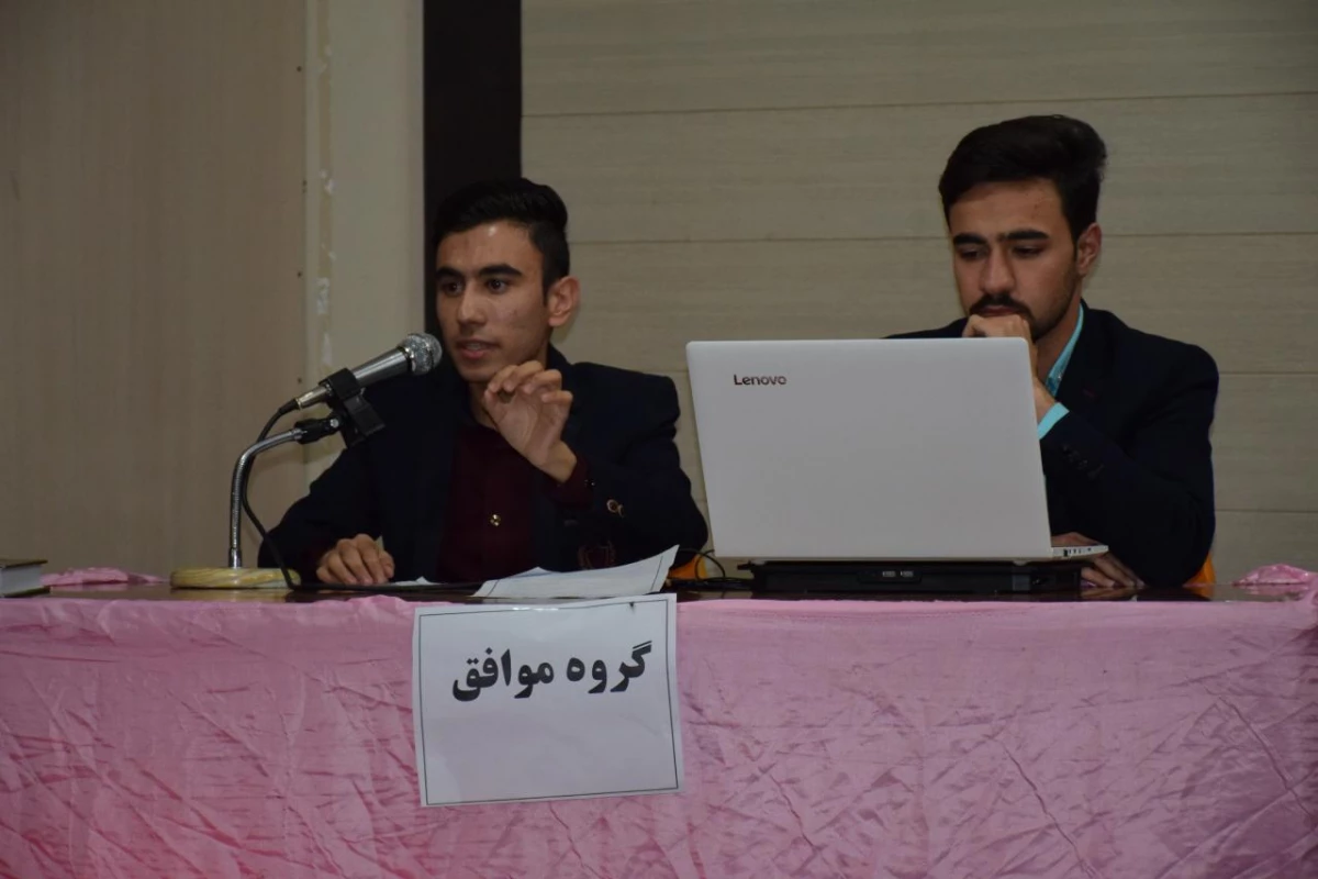 با حضور نماینده دفتر نهاد رهبری و اساتید داور انجام شد : 
مرحله نهایی مسابقات مناظره دانشجویی واحد دانشور نیشابور 5