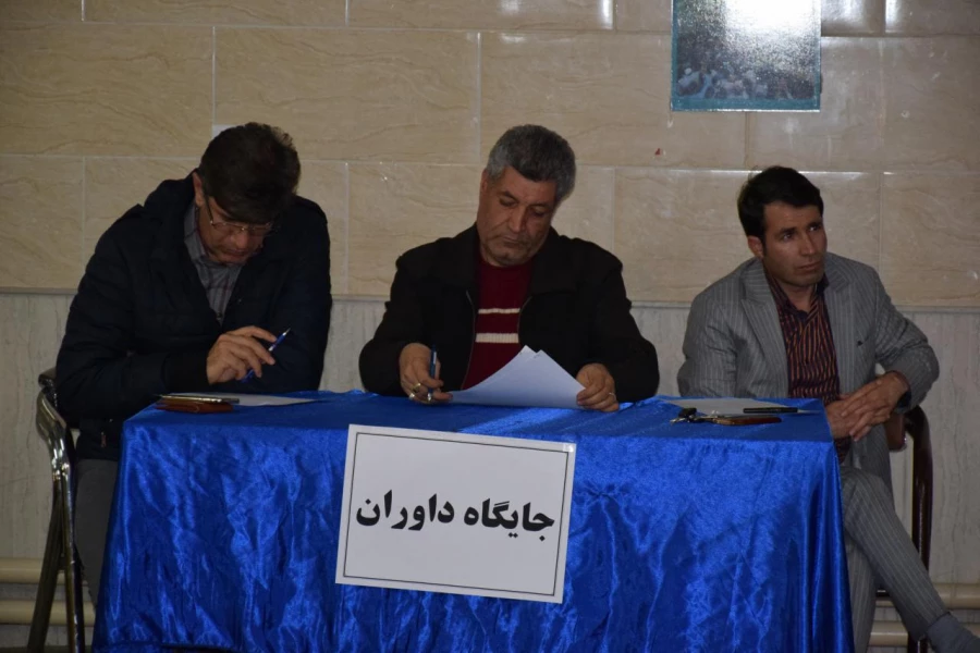 با حضور نماینده دفتر نهاد رهبری و اساتید داور انجام شد : 
مرحله نهایی مسابقات مناظره دانشجویی واحد دانشور نیشابور 8