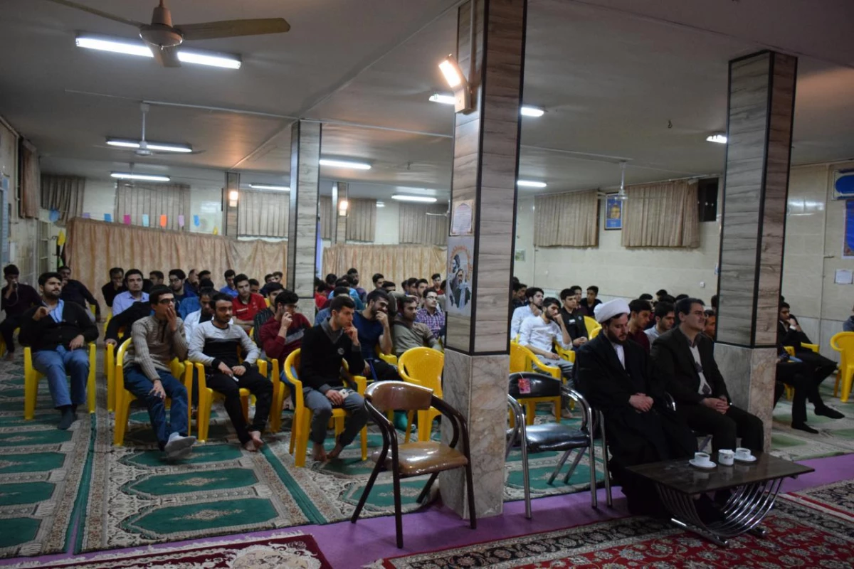 با حضور نماینده دفتر نهاد رهبری و اساتید داور انجام شد : 
مرحله نهایی مسابقات مناظره دانشجویی واحد دانشور نیشابور 10