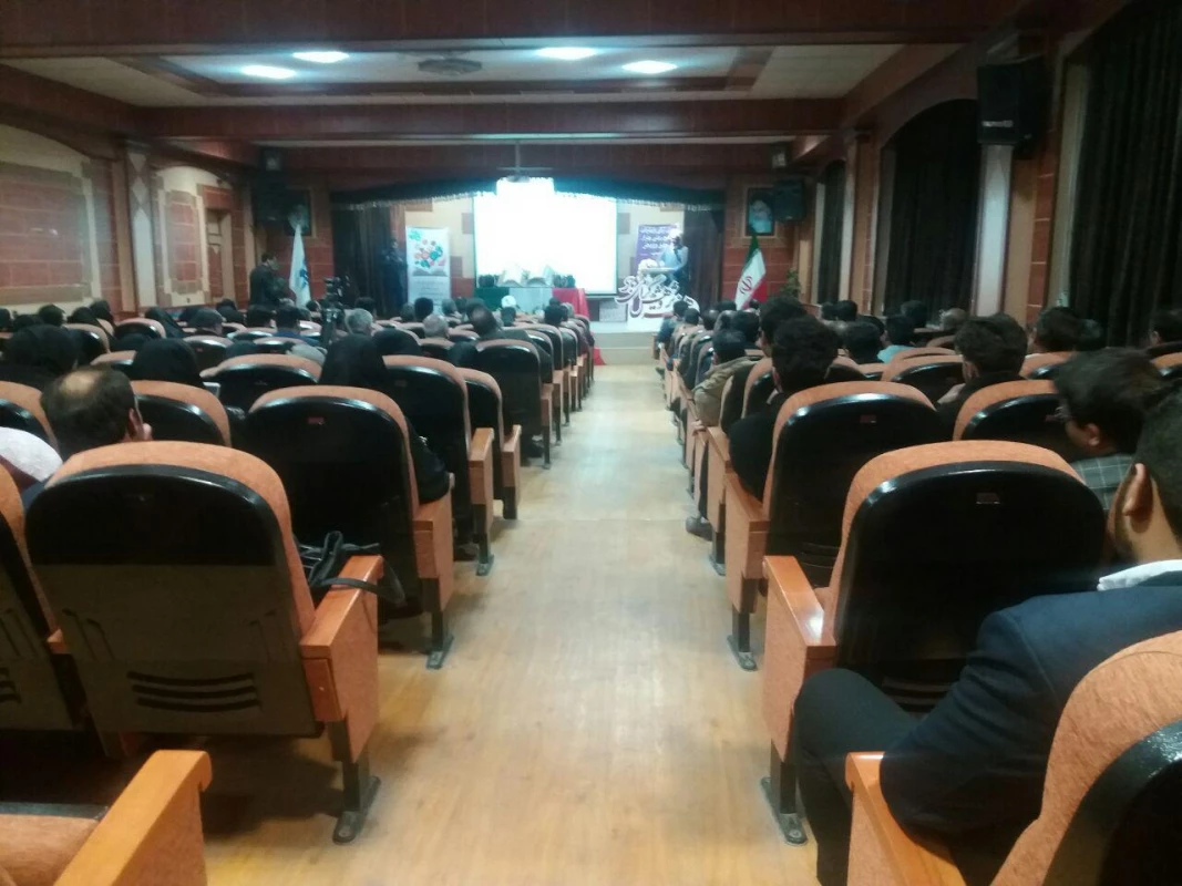 با حضور دانشجویان و اساتید واحد دانشور برگزار شد : 
همایش هفته پژوهش و تجلیل از پژوهشگران برتر آموزش و پرورش منطقه میان جلگه نیشابور  3