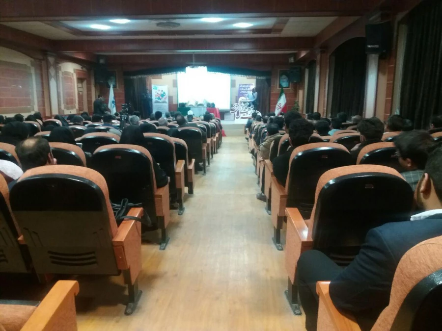 با حضور دانشجویان و اساتید واحد دانشور برگزار شد : 
همایش هفته پژوهش و تجلیل از پژوهشگران برتر آموزش و پرورش منطقه میان جلگه نیشابور  3