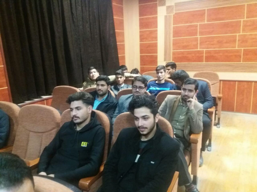 با حضور دانشجویان و اساتید واحد دانشور برگزار شد : 
همایش هفته پژوهش و تجلیل از پژوهشگران برتر آموزش و پرورش منطقه میان جلگه نیشابور  2