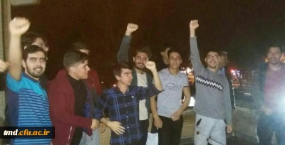 همزمان با شب 22 بهمن و همراه با کل ایران اسلامی
دانشجویان واحد دانشور راس ساعت 21 روز 21 بهمن نوای تکبیر الله اکبر سردادند