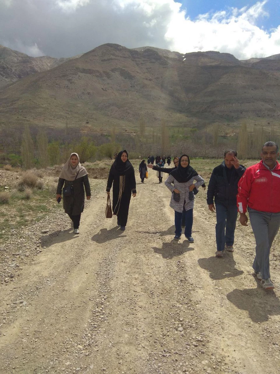 به سرپرستی دکتر رئوفیان انجام شد : 
بازدید علمی از روستای بقیع از توابع دهستان بینالود نیشابور  4