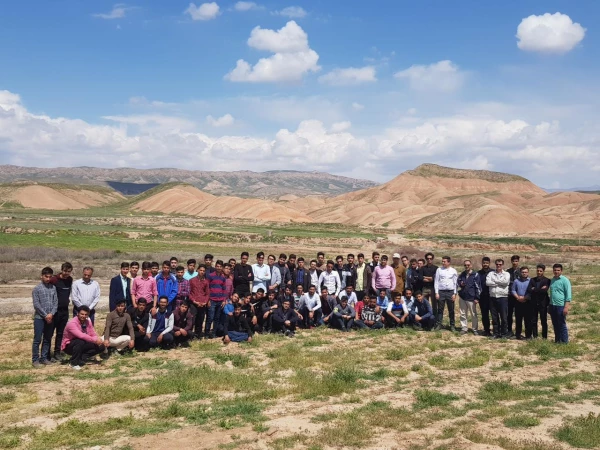 بمناسبت هفته سراهای دانشجویی و هفته سرآمدی آموزش برگزار شد : 
بازدید علمی دانشجویان از معادن فیروزه و نمک شهرستان نیشابور 5