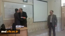 همزمان با روز روانشناس و مشاور برگزار شد : 
تجلیل از دو نفر اساتید مشاوره  و روانشناسی واحد دانشور 3