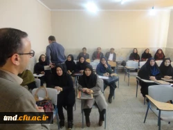 همزمان با هفته سرآمدی آموزش و بزرگداشت مقام معلمان انجام شد : 
حضور در کلاسهای درس و اهدای گل و شیرینی به دانشجویان  و اساتید 6