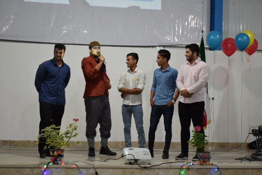 همزمان با دهه سرآمدی آموزش و هفته بزرگداشت مقام استادو معلم انجام شد : 
مراسم تجلیل از اساتید و دانشجو معلمان واحد  دانشور نیشابور 2