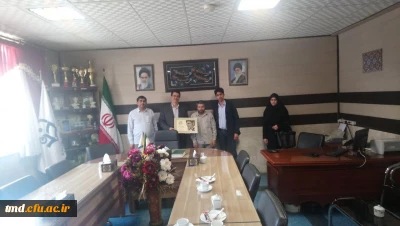 همزمان با هفته بزرگداشت مقام معلم انجام شد : 
حضور مسئول بسیج دانشجویی شهرستان نیشابور در واحد دانشور