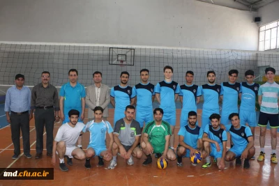 به میزبانی واحد شهید رجایی تربت حیدریه برگزار شد : 
مسابقه دوستانه تیم های ورزشی واحد دانشور و واحد شهید رجایی