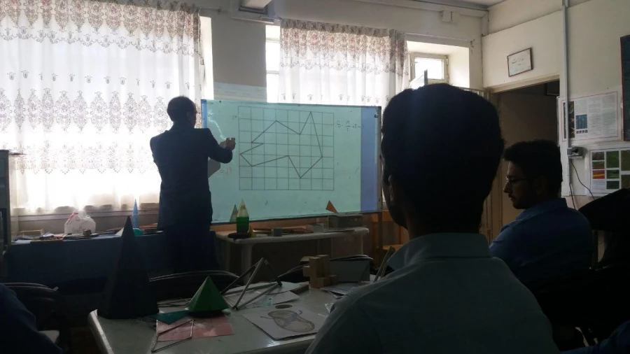 به سرپرستی و راهنمایی استاد زرندی و در راستای درس آموزش ریاضی صورت پذیرفت : 
بازدید دانشجویان آموزش ابتدائی ورودی 95 از خانه ریاضیات نیشابور  4