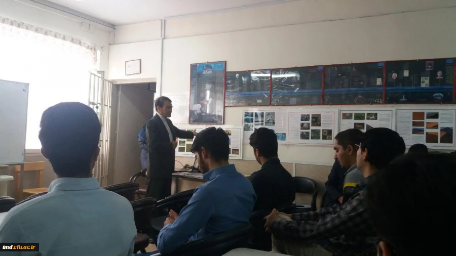 به سرپرستی و راهنمایی استاد زرندی و در راستای درس آموزش ریاضی صورت پذیرفت : 
بازدید دانشجویان آموزش ابتدائی ورودی 95 از خانه ریاضیات نیشابور  5