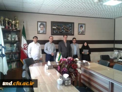 با حضور اعضای شورای صنفی دانشجویان واحد دانشور برگزار شد : 
تقدیر از سرکار خانم اولادی مسئول روابط عمومی واحد دانشور نیشابور  2