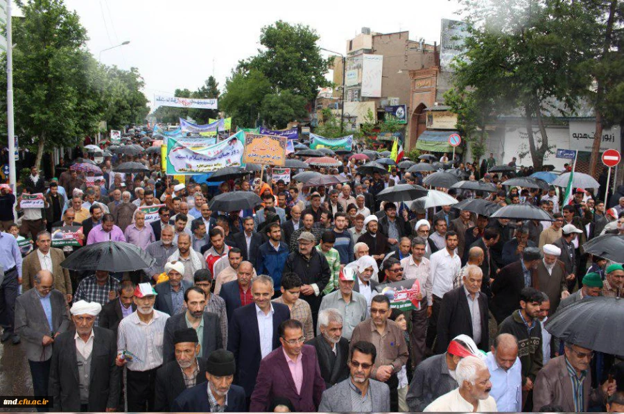 همگام و همراه با امت حزب الله و در پاسخ به ندای رهبر معظم انقلاب صورت گرفت:  
حضور اساتید ، کارکنان و دانشجویان واحد دانشور در راهپیمایی روز جهاانی قدس  4