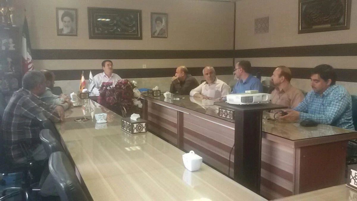 با حضور کارشناسان واحد دانشور برگزار شد : 
تشکیل شورای استقبال از مهر  2
