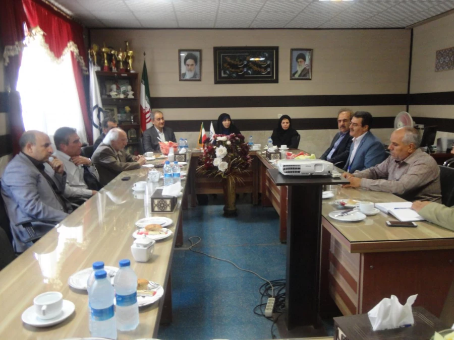 با حضور نمایندگان محترم مردم نیشابور در مجلس شورای اسلامی و مسئولین شهرستان برگزار شد : 
جلسه هم اندیشی و پی گیری توسعه واحد دانشور نیشابور 3