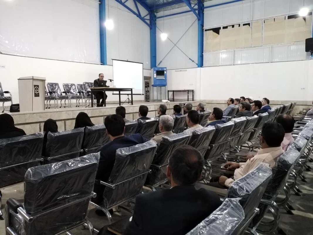 با حضور اساتید واحد دانشور برگزار شد : 
اولین جلسه شورای اساتید و آموزش دانشگاه فرهنگیان واحد دانشور در سال تحصیلی 99-98 2