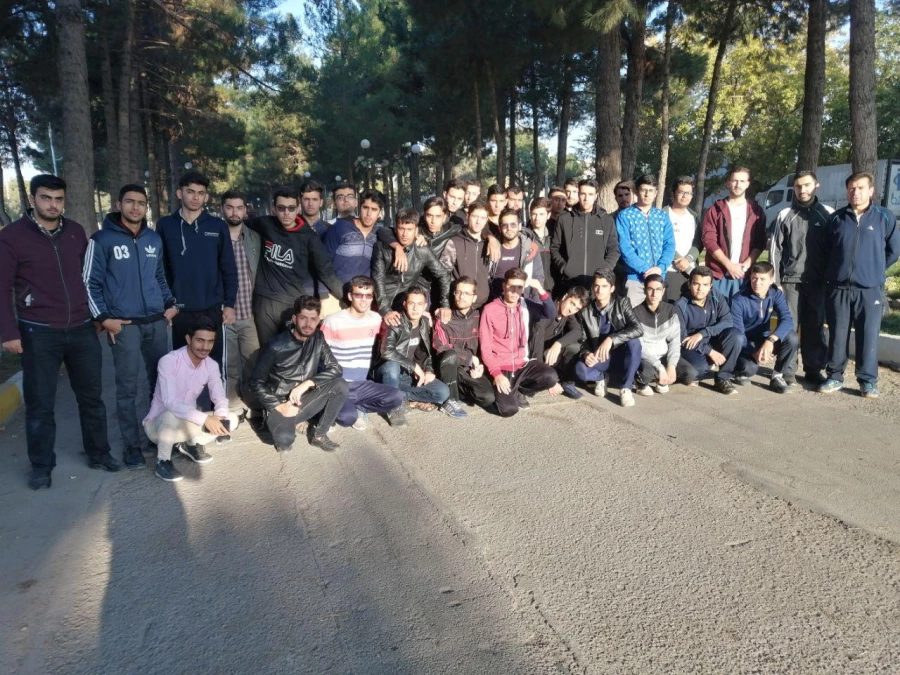 بامشارکت انجمن ورزشی واحد دانشور انجام شد : 
برنامه های متنوع و مسابقات ورزشی بمناسبت هفته تربیت بدنی و ورزش 2