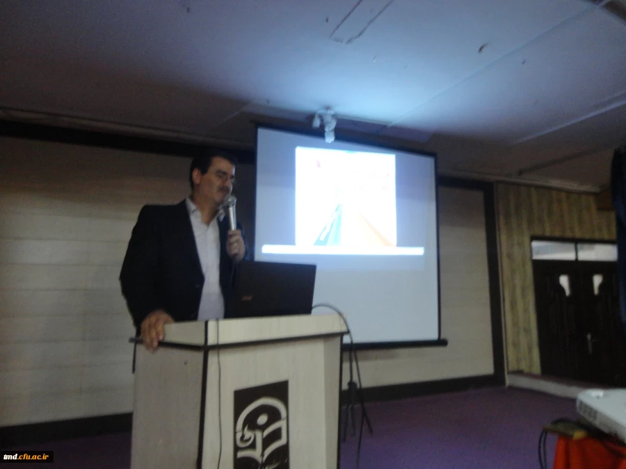 محمدرضا خسروی پور در همایشِ «هم گرایی علمی و صلح جهانی» در دانشگاه فرهنگیان نیشابور بیان داشت:
این که امروزه مشاهده می شود که هر ادعایی با صفت علمی آورده می شود دلیلی بر فربه بودن علم است. مراقب تفاوت علم و شبه علم باشیم.
 2