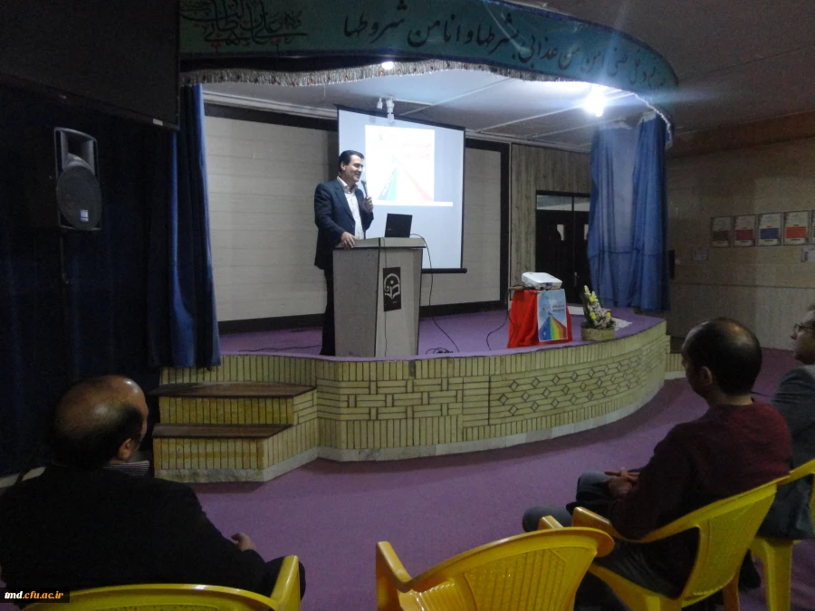 محمدرضا خسروی پور در همایشِ «هم گرایی علمی و صلح جهانی» در دانشگاه فرهنگیان نیشابور بیان داشت:
این که امروزه مشاهده می شود که هر ادعایی با صفت علمی آورده می شود دلیلی بر فربه بودن علم است. مراقب تفاوت علم و شبه علم باشیم.
 4