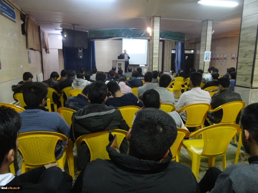 محمدرضا خسروی پور در همایشِ «هم گرایی علمی و صلح جهانی» در دانشگاه فرهنگیان نیشابور بیان داشت:
این که امروزه مشاهده می شود که هر ادعایی با صفت علمی آورده می شود دلیلی بر فربه بودن علم است. مراقب تفاوت علم و شبه علم باشیم.
 8