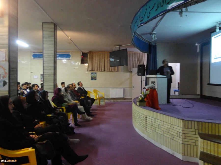 محمدرضا خسروی پور در همایشِ «هم گرایی علمی و صلح جهانی» در دانشگاه فرهنگیان نیشابور بیان داشت:
این که امروزه مشاهده می شود که هر ادعایی با صفت علمی آورده می شود دلیلی بر فربه بودن علم است. مراقب تفاوت علم و شبه علم باشیم.
 9