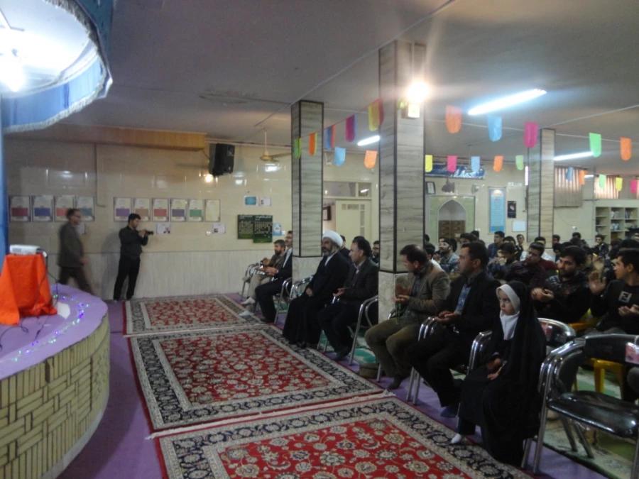 همزمان با میلاد مسعود و فرخنده پیامبر مهر و رحمت ، حضرت محمد مصطفی ( ص) و امام جعفر صادق (ع) برگزار شد : 
جشن هفته وحدت و قرائت دعای وحدت و اجرای نمادین وحدت میان دانشجویان اهل سنت و تشیع 7