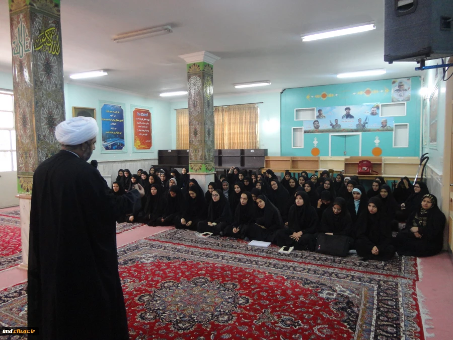 با حضور حجت الاسلام میرزایی مسئول نهاد رهبری در دانشگاه فرهنگیان خراسان رضوی انجام شد : 
بازدید از واحد خواهران نیشابور و دیدار با دانشجویان 2