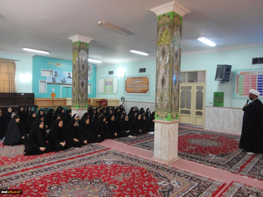 با حضور حجت الاسلام میرزایی مسئول نهاد رهبری در دانشگاه فرهنگیان خراسان رضوی انجام شد : 
بازدید از واحد خواهران نیشابور و دیدار با دانشجویان 3