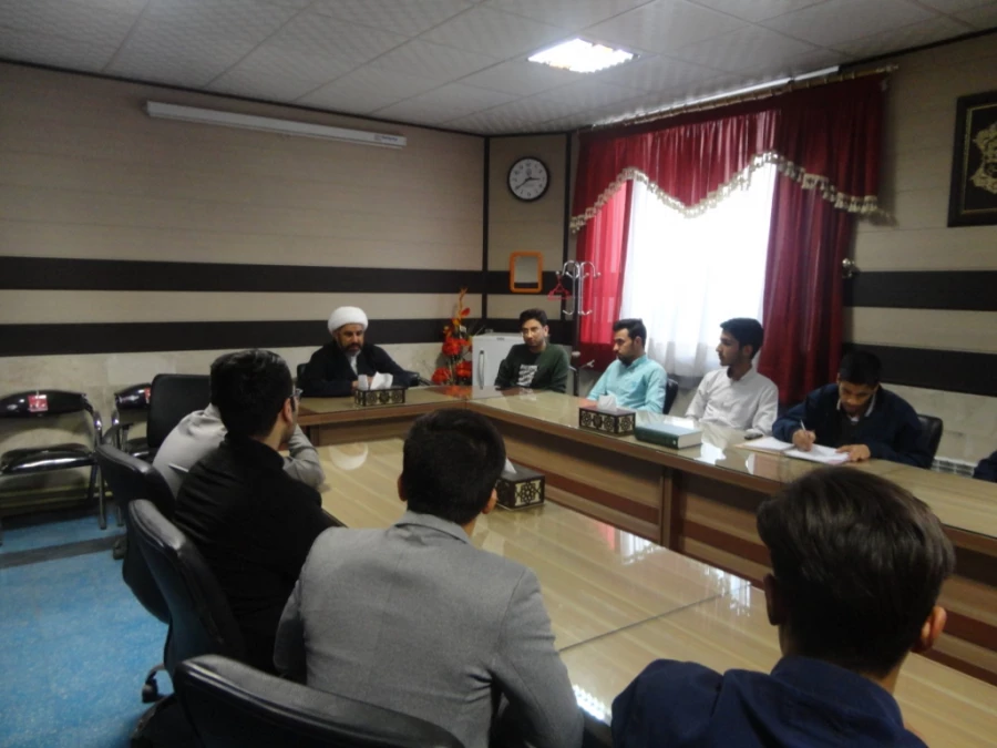 با حضور مسئول محترم نهاد مقام معظم رهبری در دانشگاه فرهنگیان خراسان رضوی انجام شد : 
نشستی صمیمانه با دانشجویان فعال فرهنگی در واحد دانشور نیشابور 3