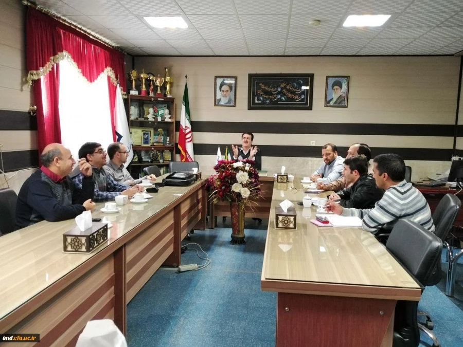 با حضور اعضای شورای اداری برگزار شد : 
جلسه هماهنگی برگزاری مراسم روز دانشجو  2