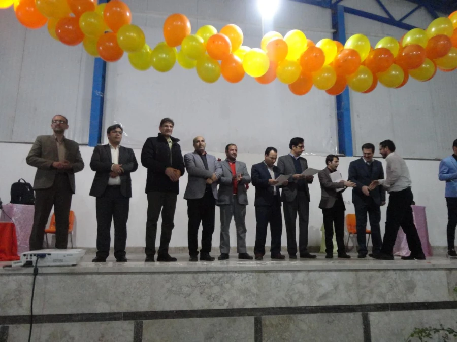 همزمان با روز دانشجو انجام شد : 
مراسم جشن و بزرگداشت مقام دانشجو در واحد دانشور نیشابور 9