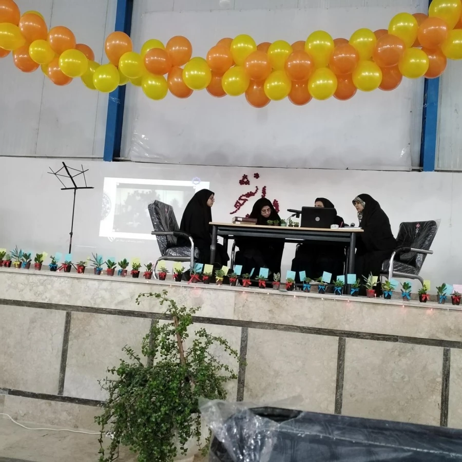 همزمان با روز دانشجو انجام شد : 
مراسم جشن و بزرگداشت مقام دانشجو در واحد دانشور نیشابور 12