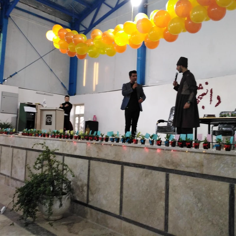 همزمان با روز دانشجو انجام شد : 
مراسم جشن و بزرگداشت مقام دانشجو در واحد دانشور نیشابور 16