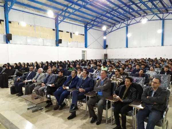 در راستای رسالت و ماموریت دانشگاه فرهنگیان و در هفته پژوهش انجام شد : 
همایش  نگرش عارفانه در آموزش کودکان با سخنرانی دکتر محی الدین قنبری  5