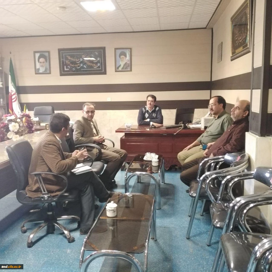 همزمان با فرارسیدن هفته پژوهش برگزار شد : 
جلسه هماهنگی و اعلام برنامه های هفته پژوهش  2