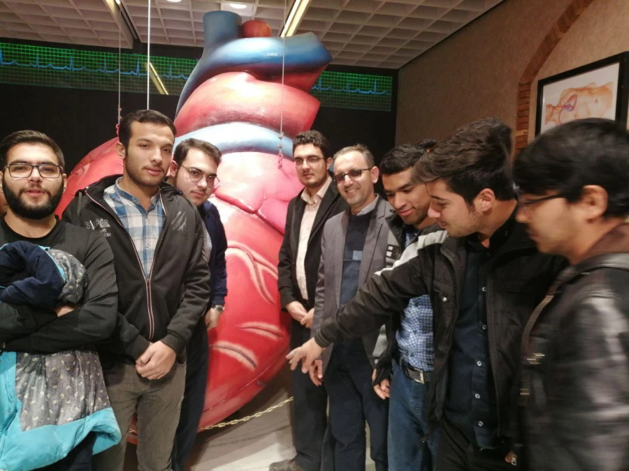 با حضور اساتید و دانشجویان واحد دانشور انجام شد : 
مراسم افتتاح بزرگترین افلاک نمای شرق کشور در شهرستان نیشابور  3