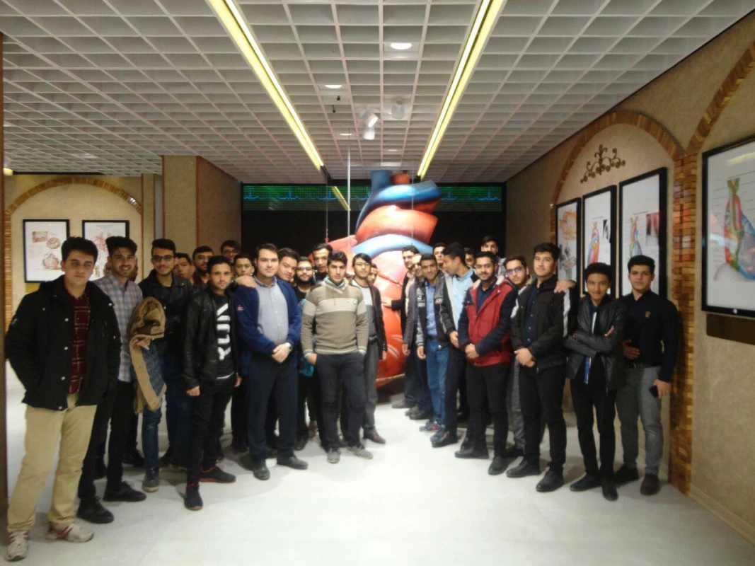 با حضور اساتید و دانشجویان واحد دانشور انجام شد : 
مراسم افتتاح بزرگترین افلاک نمای شرق کشور در شهرستان نیشابور  6