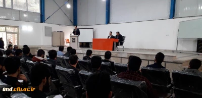 با حضور مسئولین هسته گزینش اداره کل آموزش و پرورش خراسان رضوی انجام شد : 
جلسه پرسش و پاسخ در خصوص مسائل مرتبط با گزینش و تبیین فرایند گزینش دانشجویان در طول مدت تحصیل