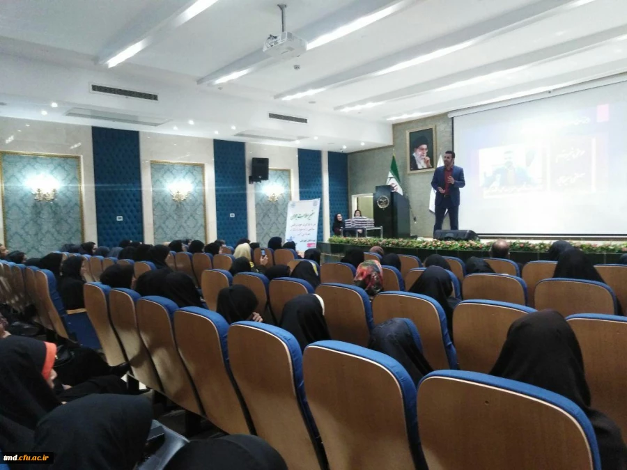 با حضور دانشجویان واحد دانشور برگزار شد : 
جشنواره سفیران سلامت و کارگاه آموزشی ازدواج سالم  4