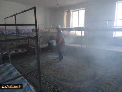 در راستای پیشگیری و مقابله با ویروس کرونا انجام شد : 
ضد عفونی و نظافت عمومی فضای سراهای دانشجویی ، کلاسها ، آشپزخانه و سالن های واحد دانشور 