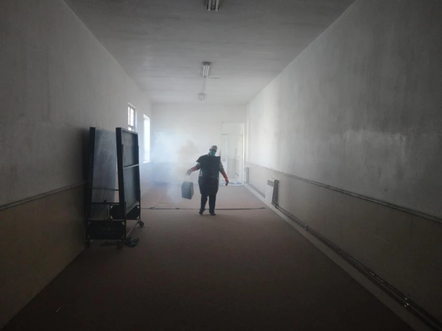 در راستای پیشگیری و مقابله با ویروس کرونا انجام شد : 
ضد عفونی و نظافت عمومی فضای سراهای دانشجویی ، کلاسها ، آشپزخانه و سالن های واحد دانشور  5