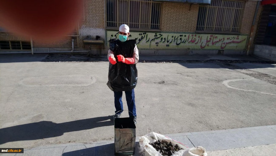 در راستای پیشگیری و مقابله با ویروس کرونا انجام شد : 
ضد عفونی و نظافت عمومی فضای سراهای دانشجویی ، کلاسها ، آشپزخانه و سالن های واحد دانشور  12