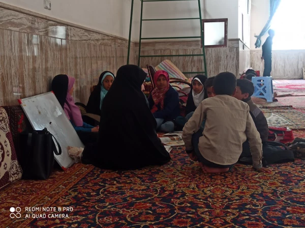 همزمان با دهه سرآمدی آموزش و تجلیل از مقام معلم و استاد انجام شد : 
برگزاری اردوی جهادی تدریس دانشجو معلمان در روستاهای محروم شهرستان نیشابور به همت بسیج دانشجویی 3